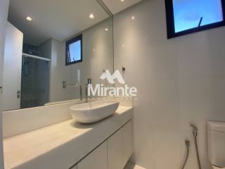 Apartamento Para Vender com 4 quartos sendo 4 suítes no bairro Santa Mônica em Feira De Santana