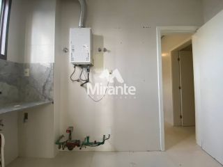 Apartamento Para Vender com 4 quartos sendo 4 suítes no bairro Santa Mônica em Feira De Santana