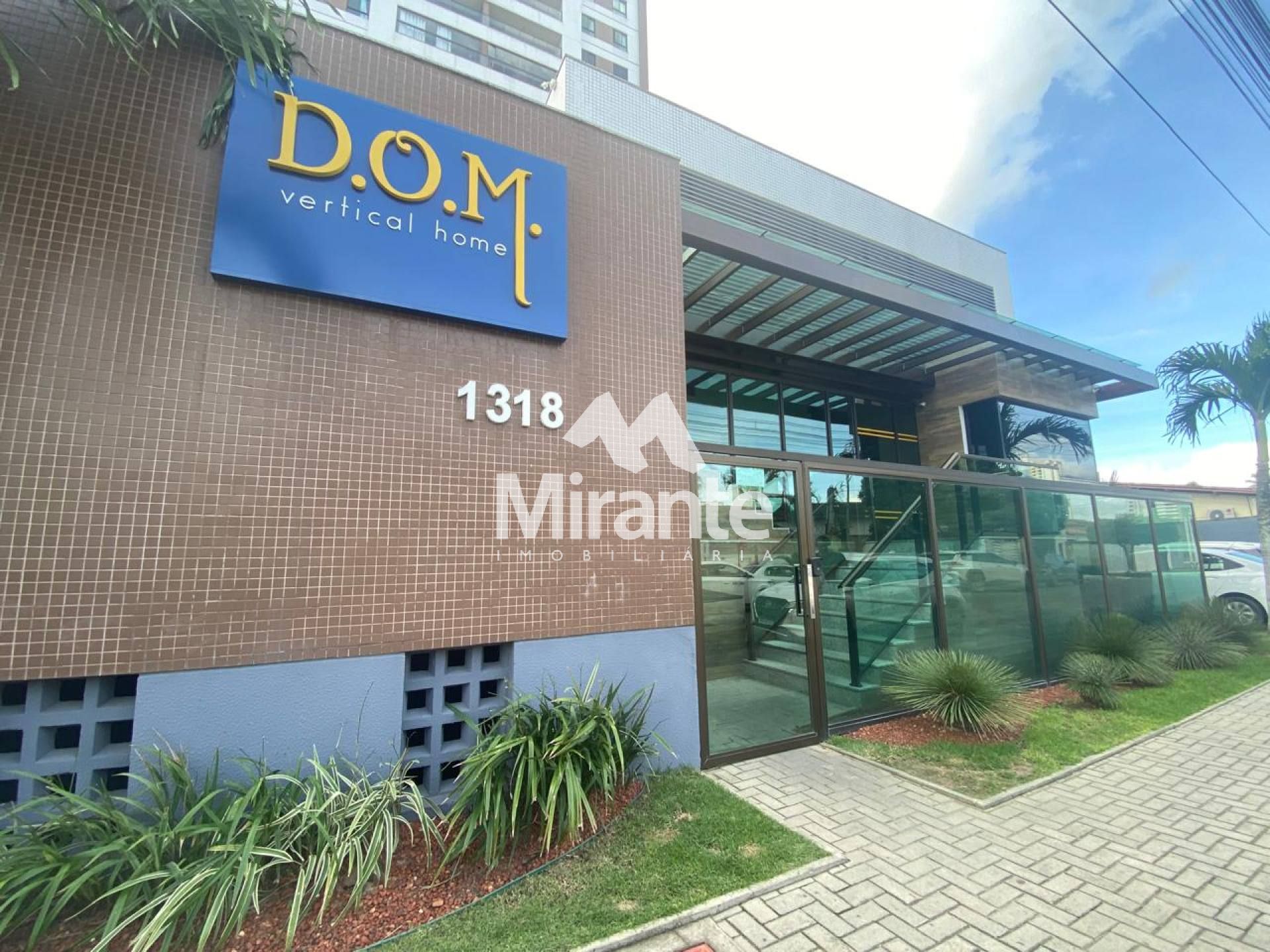 Apartamento Para Vender com 3 quartos sendo 1 suíte no bairro Santa Mônica em Feira De Santana