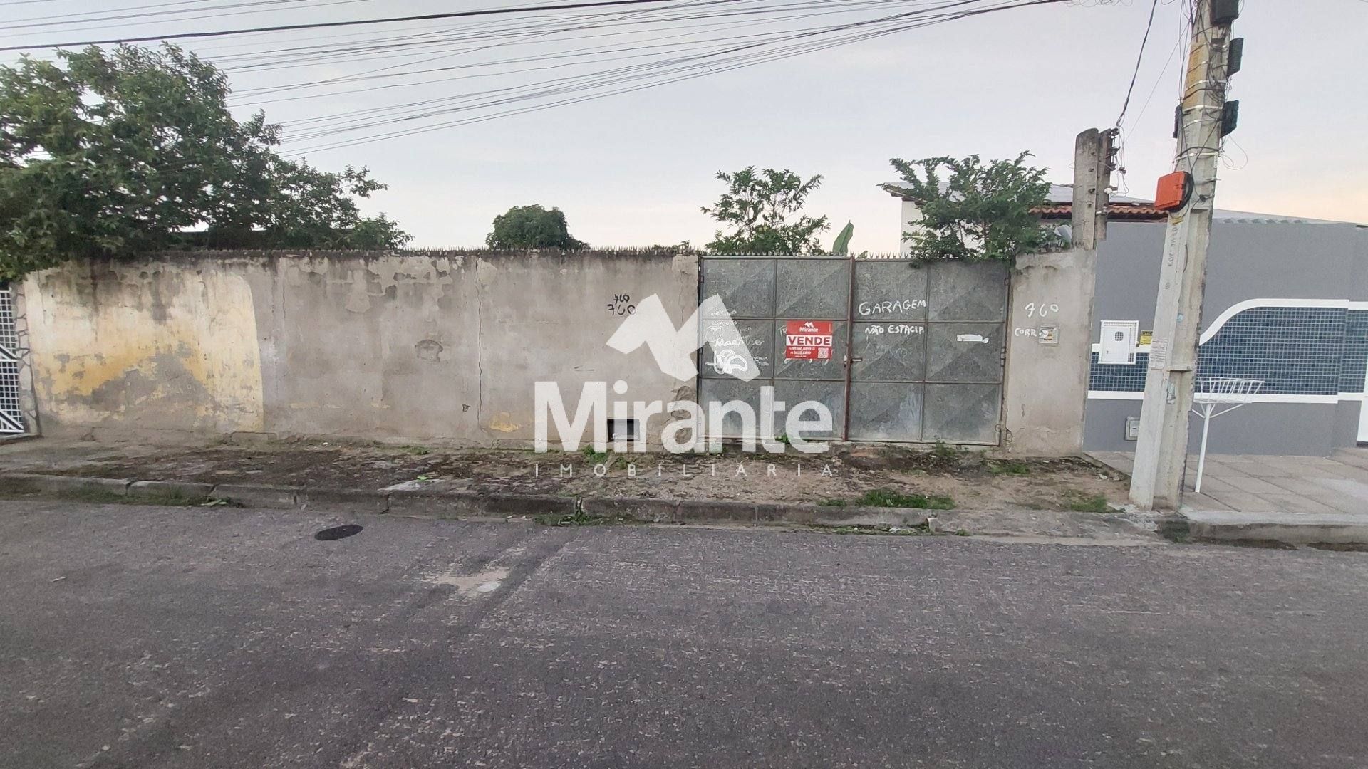Terreno de Bairro Para Vender no bairro Jardim Cruzeiro em Feira De Santana