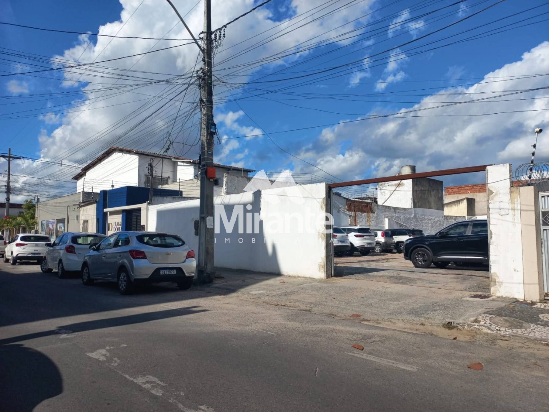 Terreno Comercial Para Vender no bairro Kalilândia em Feira De Santana