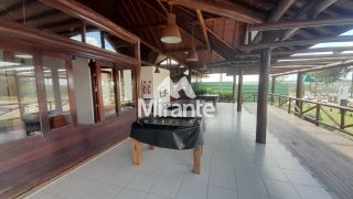 Casa de Condomínio Para Vender com 4 quartos sendo 3 suítes no bairro BR 116 em Feira De Santana