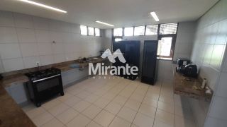 Casa de Condomínio Para Vender com 4 quartos sendo 3 suítes no bairro BR 116 em Feira De Santana