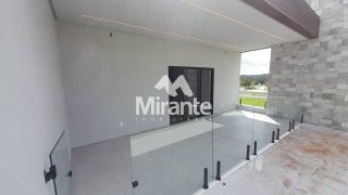 Casa de Condomínio Para Vender com 4 quartos sendo 3 suítes no bairro BR 116 em Feira De Santana