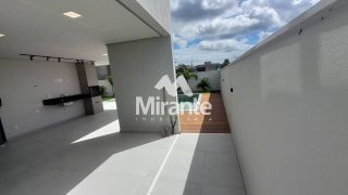 Casa de Condomínio Para Vender com 4 quartos sendo 3 suítes no bairro BR 116 em Feira De Santana