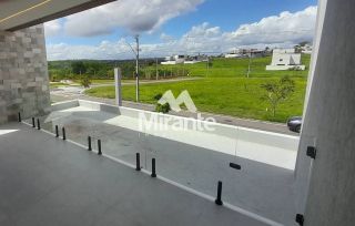 Casa de Condomínio Para Vender com 4 quartos sendo 3 suítes no bairro BR 116 em Feira De Santana