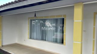 Casa de Condomínio Para Vender com 3 quartos, sendo 2 suítes no bairro Santa Mônica II em Feira De Santana