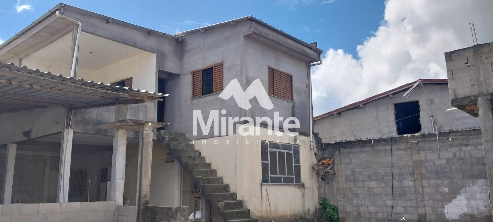 Casa Para Vender com 4 quartos sendo 1 suítes no bairro Tomba em São Gonçalo Dos Campos