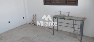 Casa Para Vender com 4 quartos sendo 1 suítes no bairro Tomba em São Gonçalo Dos Campos