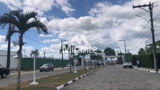 Lote / Terreno de Condomínio Para Vender no bairro Lagoa Salgada em Feira De Santana