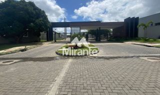 Casa de Condomínio Para Vender com 2 quartos sendo 1 suítes no bairro Chaparral em Feira De Santana