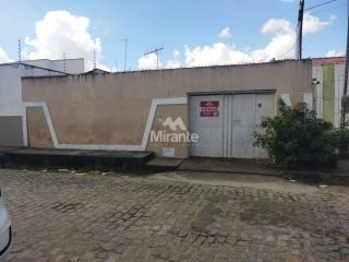 Casa Para Vender com 3 quartos no bairro Muchila em Feira De Santana