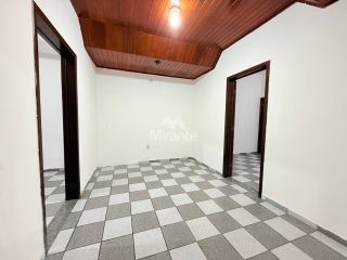 Casa Para Alugar no bairro Serraria Brasil em Feira De Santana