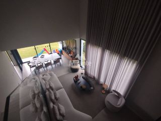 Casa de Condomínio Mobiliada Para Vender com 5 quartos sendo 2 suítes no bairro Sim em Feira De Santana