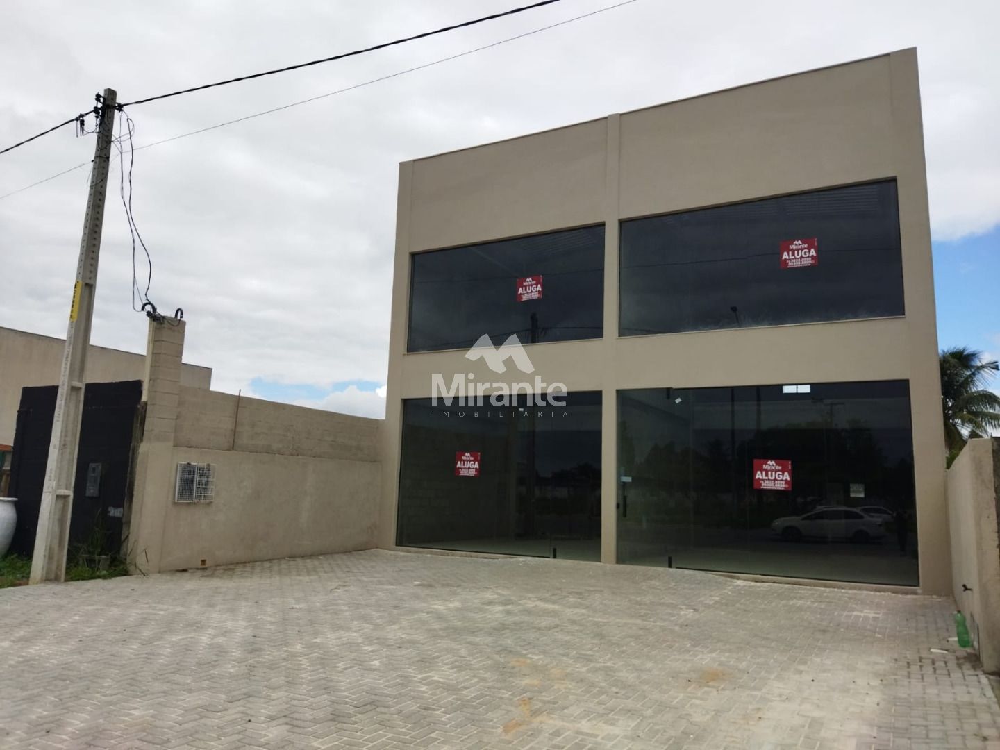 Loja Para Alugar no bairro Sim em Feira De Santana