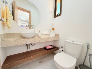 Casa de Condomínio Para Vender com 3 quartos sendo 1 suíte no bairro Sim em Feira De Santana