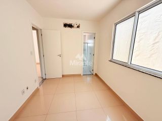 Casa de Condomínio Para Vender com 3 quartos sendo 3 suítes no bairro Sim em Feira De Santana