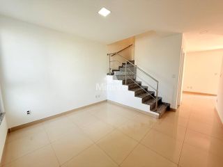 Casa de Condomínio Para Vender com 3 quartos sendo 3 suítes no bairro Sim em Feira De Santana