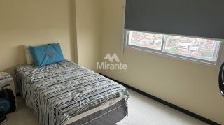 Apartamento Para Alugar com 3 quartos sendo 1 suítes no bairro Santa Mônica em Feira De Santana