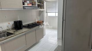 Apartamento Para Alugar com 3 quartos sendo 1 suítes no bairro Santa Mônica em Feira De Santana