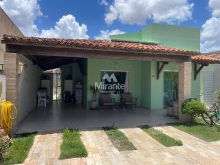 Casa de Condomínio Para Vender com 3 quartos sendo 1 suíte no bairro Conceição em Feira De Santana