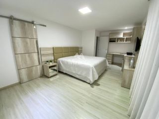 Casa de Condomínio Para Vender com 3 quartos sendo 3 suítes no bairro Sim em Feira De Santana