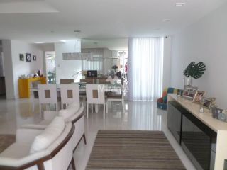 Casa de Condomínio Mobiliada, Para Alugar, com 4 quartos sendo 4 suítes no bairro Sim em Feira De Santana