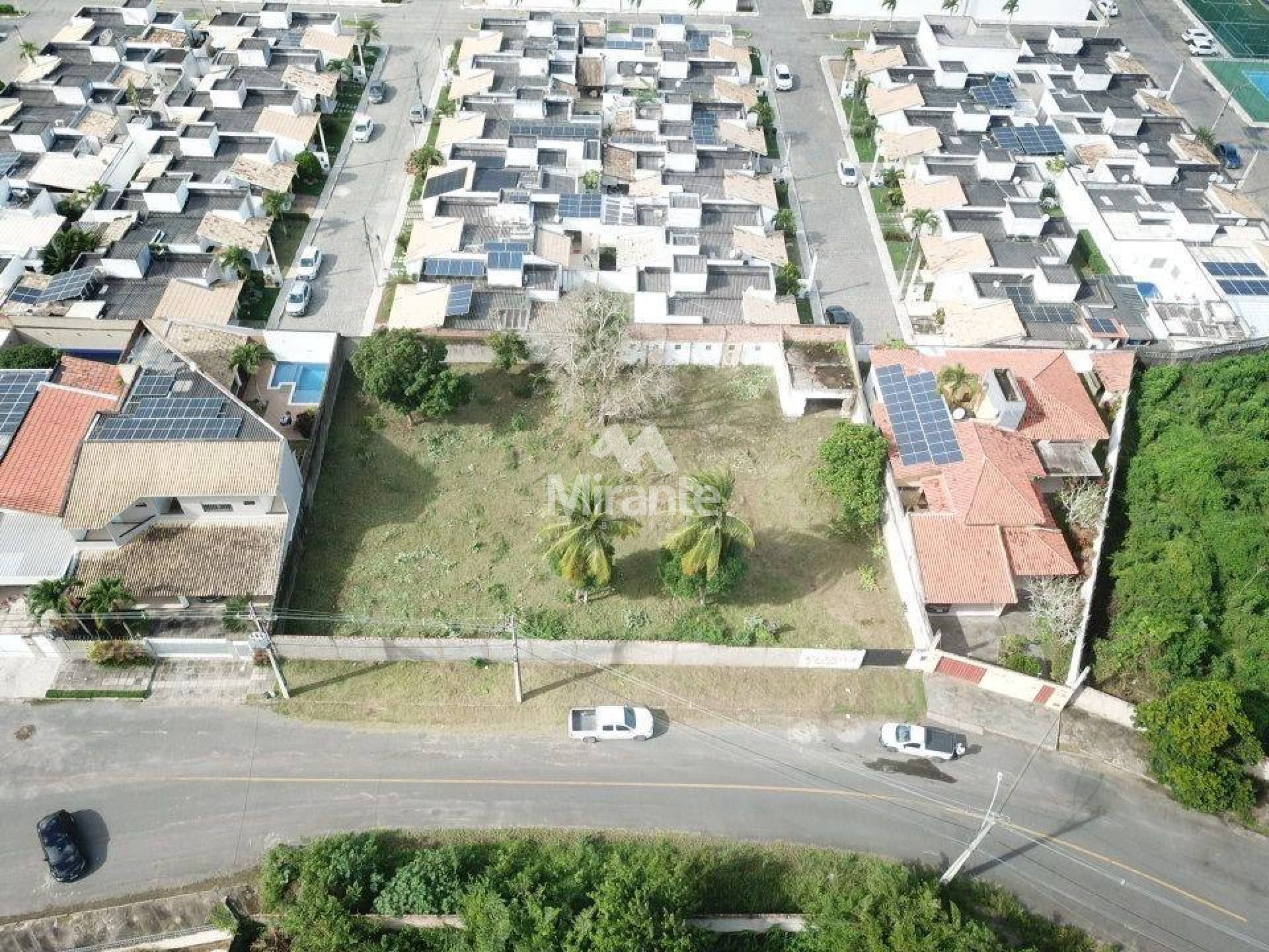 Lote / Terreno de Bairro Para Vender no bairro Sim em Feira De Santana