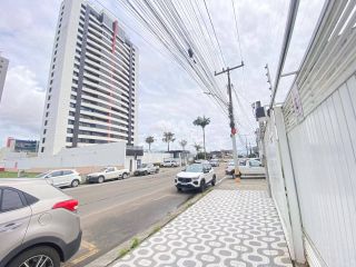 Casa Para Alugar com 7 quartos sendo 1 suíte no bairro Ponto Central em Feira De Santana