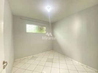 Casa Para Alugar com 7 quartos sendo 1 suíte no bairro Ponto Central em Feira De Santana