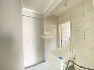 Casa Para Alugar com 7 quartos sendo 1 suíte no bairro Ponto Central em Feira De Santana