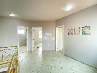 Casa Para Alugar com 7 quartos sendo 1 suíte no bairro Ponto Central em Feira De Santana