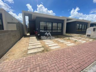 Casa de Condomínio Para Vender com 3 quartos sendo 1 suíte no bairro Registro em Feira De Santana