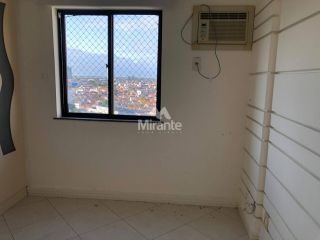 Apartamento Para Alugar com 3 quartos sendo 2 suítes no bairro Ponto Central em Feira De Santana