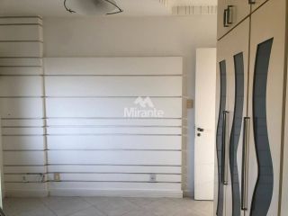 Apartamento Para Alugar com 3 quartos sendo 2 suítes no bairro Ponto Central em Feira De Santana