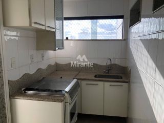 Apartamento Para Alugar com 3 quartos sendo 2 suítes no bairro Ponto Central em Feira De Santana