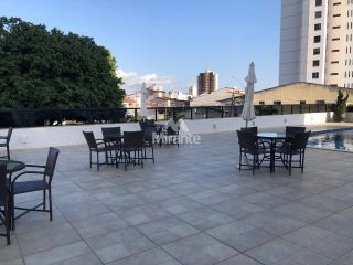 Apartamento Para Alugar com 3 quartos sendo 2 suítes no bairro Ponto Central em Feira De Santana