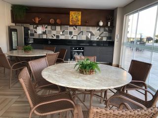 Apartamento Para Alugar com 3 quartos sendo 2 suítes no bairro Ponto Central em Feira De Santana