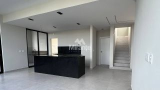 Casa de Condomínio Para Vender com 4 quartos sendo 4 suítes no bairro Papagaio em Feira De Santana