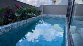 Casa de Condomínio Para Vender com 4 quartos sendo 4 suítes no bairro Papagaio em Feira De Santana