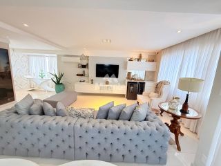 Apartamento Para Vender com 4 quartos sendo 3 suítes no bairro Kalilândia em Feira De Santana