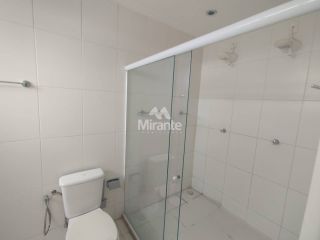 Casa de Condomínio Para Alugar com 3 quartos sendo 3 suítes no bairro Sim em Feira De Santana