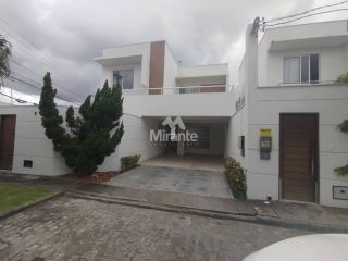 Casa de Condomínio Para Alugar com 3 quartos sendo 3 suítes no bairro Sim em Feira De Santana