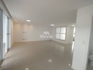 Casa de Condomínio Para Alugar com 3 quartos sendo 3 suítes no bairro Sim em Feira De Santana