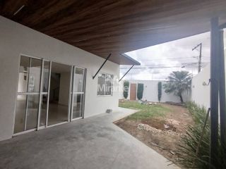 Casa de Condomínio Para Alugar com 3 quartos sendo 3 suítes no bairro Sim em Feira De Santana