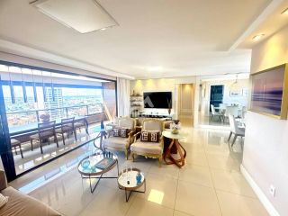 Apartamento Para Alugar com 4 quartos sendo 4 suítes no bairro Santa Mônica em Feira De Santana