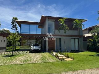 Casa de Condomínio Para Vender com 5 quartos sendo 5 suítes, Praia do Forte em Mata De São João