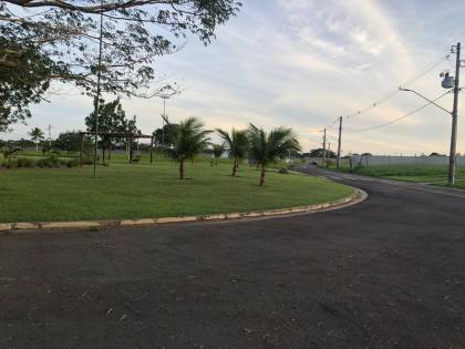 Lote / Terreno de Condomínio Para Vender no bairro Registro em Feira De Santana