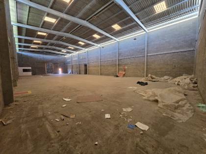 Galpão / Depósito / Armazém Para Alugar no bairro Novo Horizonte em Feira De Santana