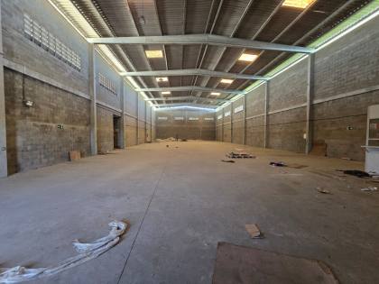 Galpão / Depósito / Armazém Para Alugar no bairro Novo Horizonte em Feira De Santana